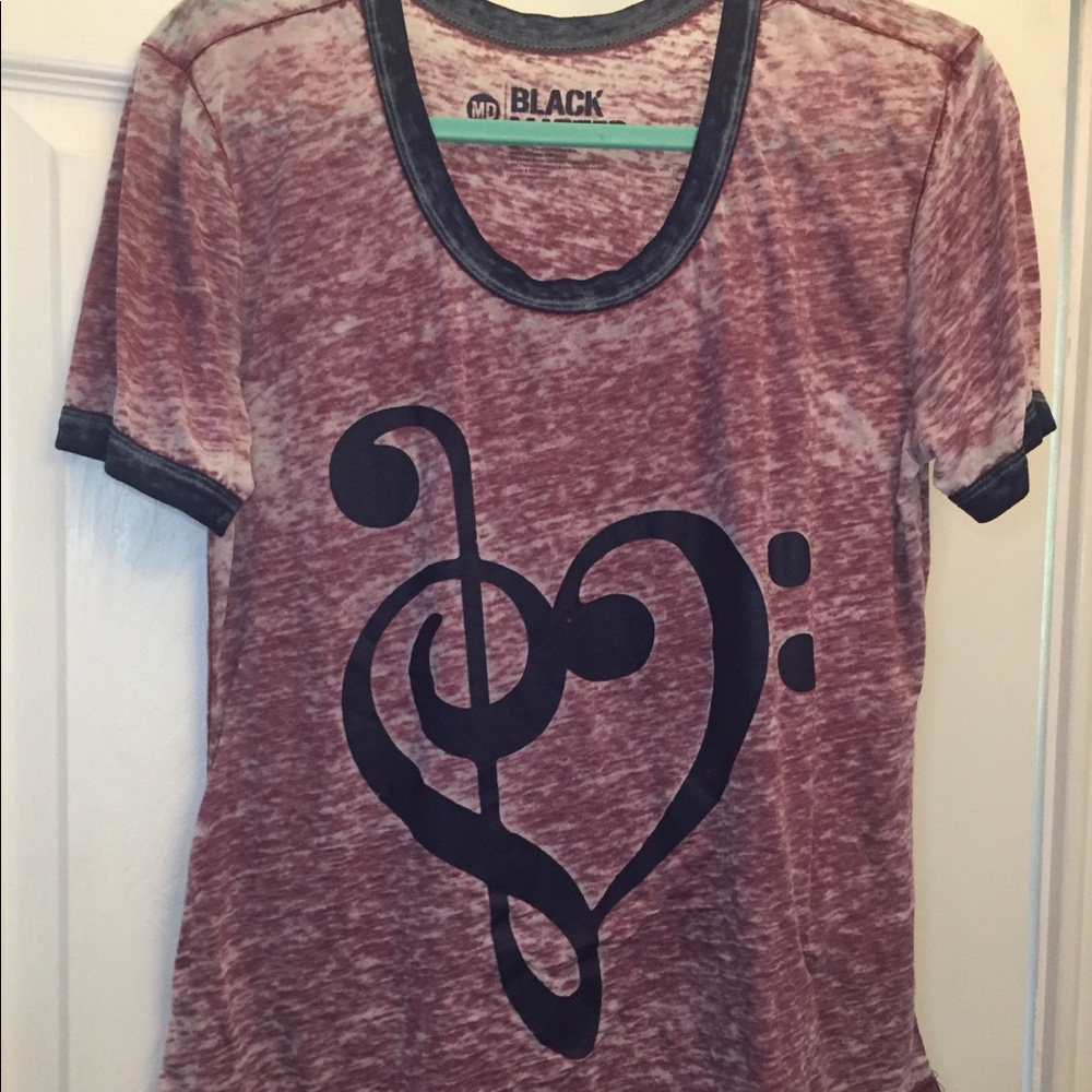 Soft graphic tee